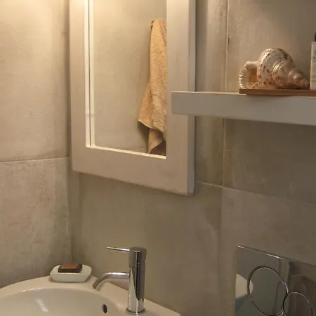 The House νάξος Apartment *
