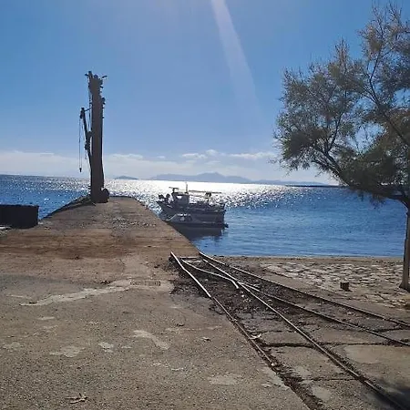 The House νάξος Moutsouna